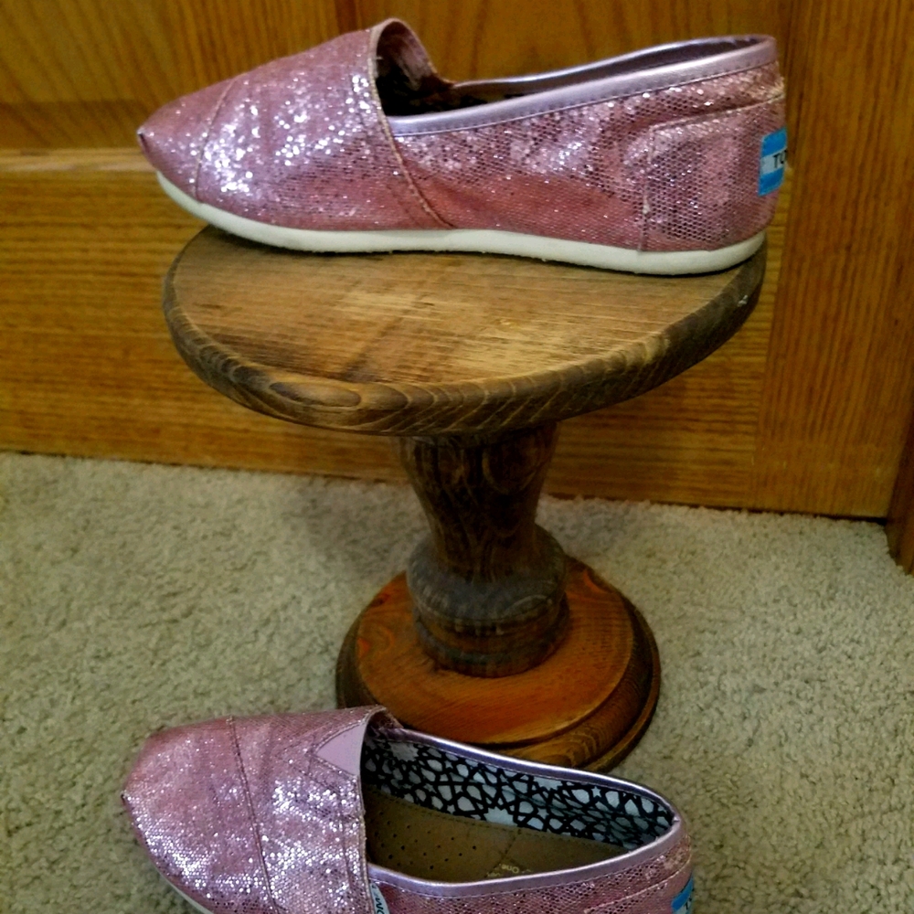 Tom's pink sparkly shoes size 8.5